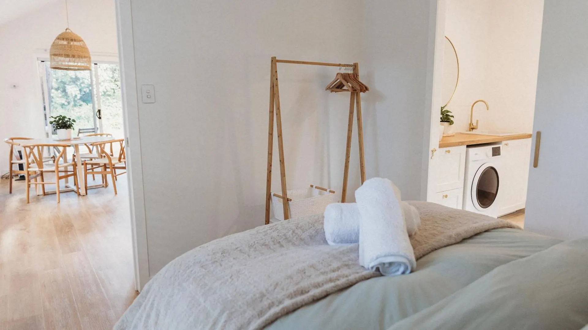 Cosy & Private Hinterland Guesthouse غولد كوست