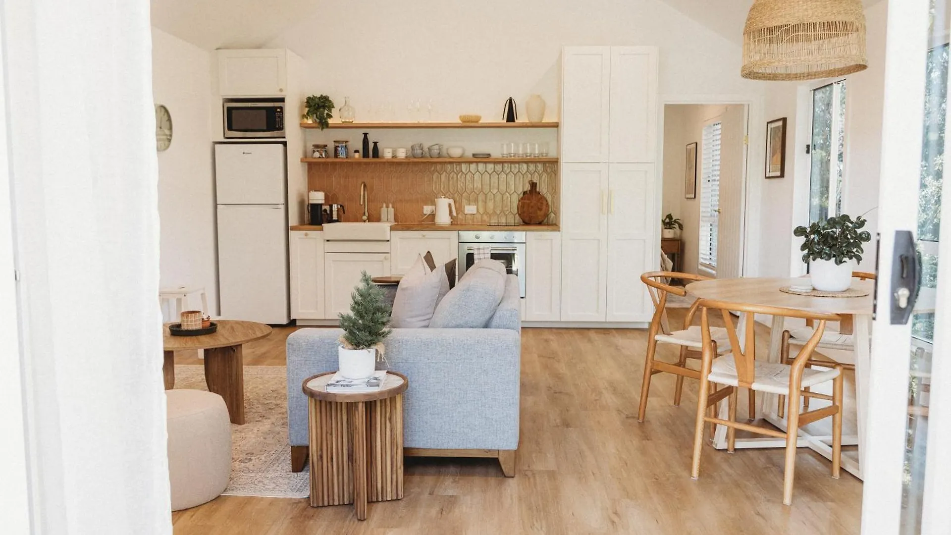 Cosy & Private Hinterland Guesthouse غولد كوست بيت ضيافة